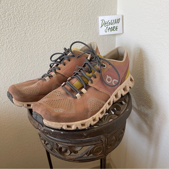 On Running Cloud 5 Mocha/Sand Lace Front Sneaker - Picture 1 of 9